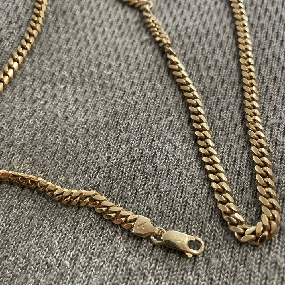Jaxxon Cuban link gold chain 22"